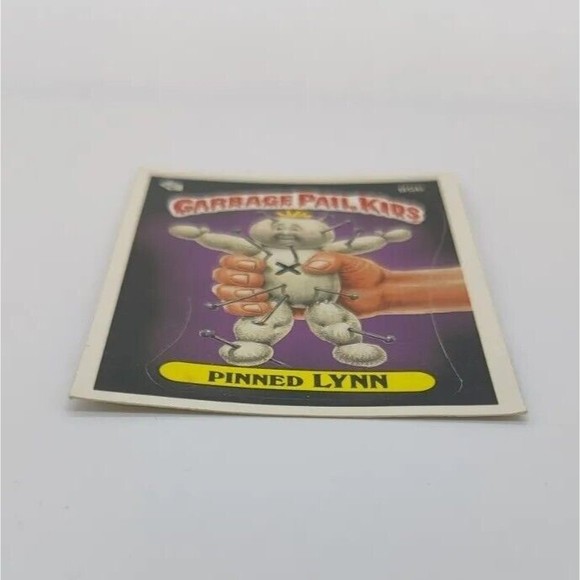 1986 Garbage Pail Kids Series 3 Trading Card Sticker #85b Pinned LYNN 85 B GPK - Picture 2 of 3